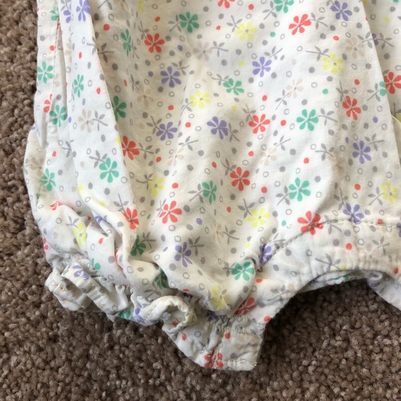 Gap Ruffle Romper - Picture 2 of 5